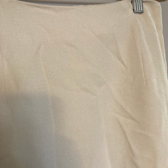 Vintage beige textured mini skirt - Picture 2 of 3